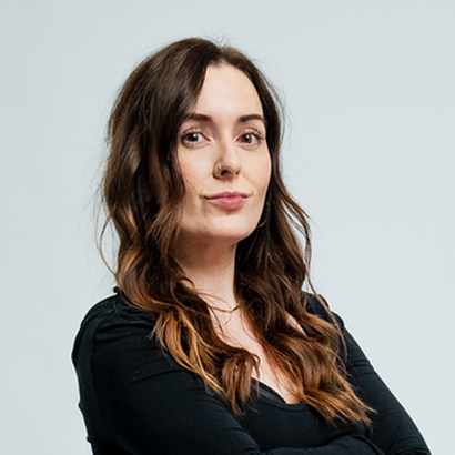 Melinda Brennan, Customer Success Manager at YOOBIC, in a studio portrait